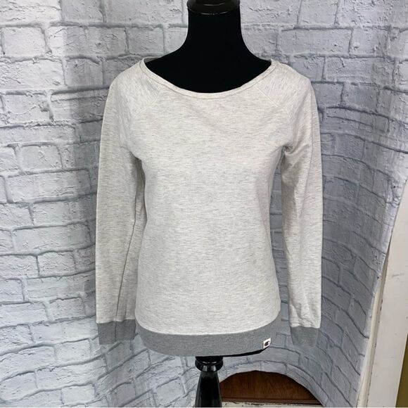 Champion Tops - Champion NWOT Longsleeve Crewneck sweatshirt grey sz small women